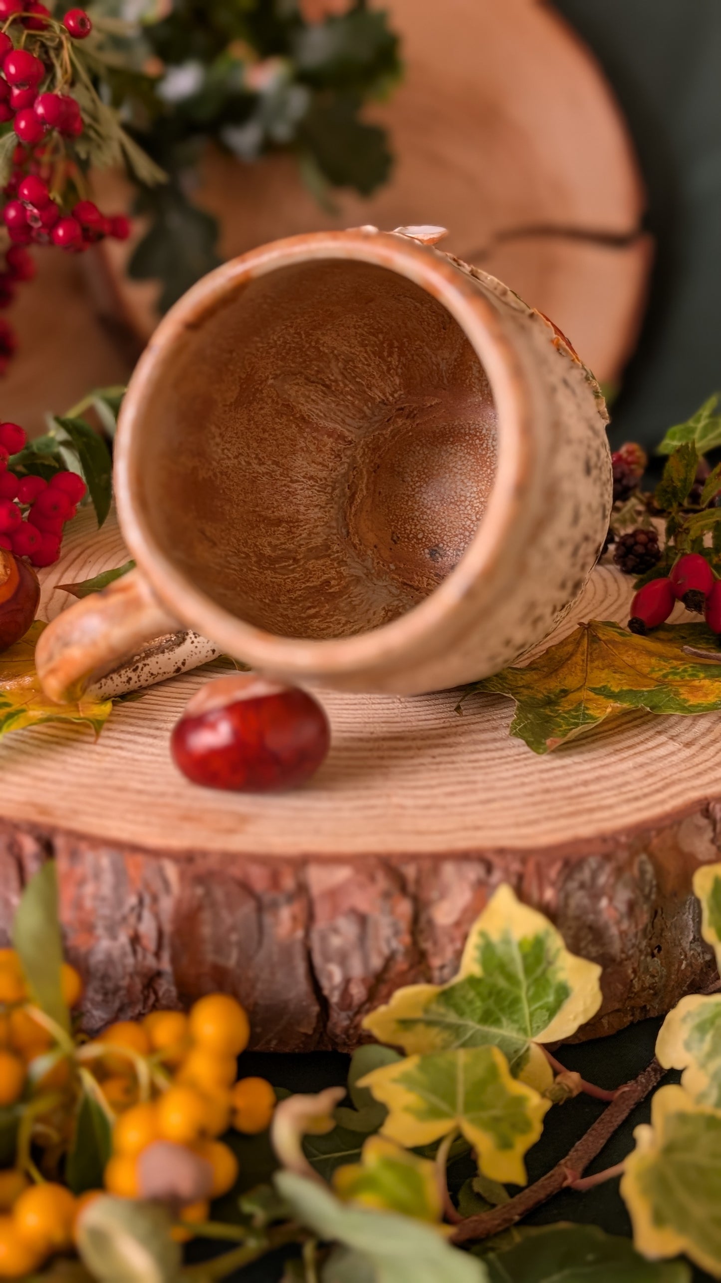 Mouse, Apple Basket and Fairy Door – Handmade Unique Mug with Autumn Leaves 15