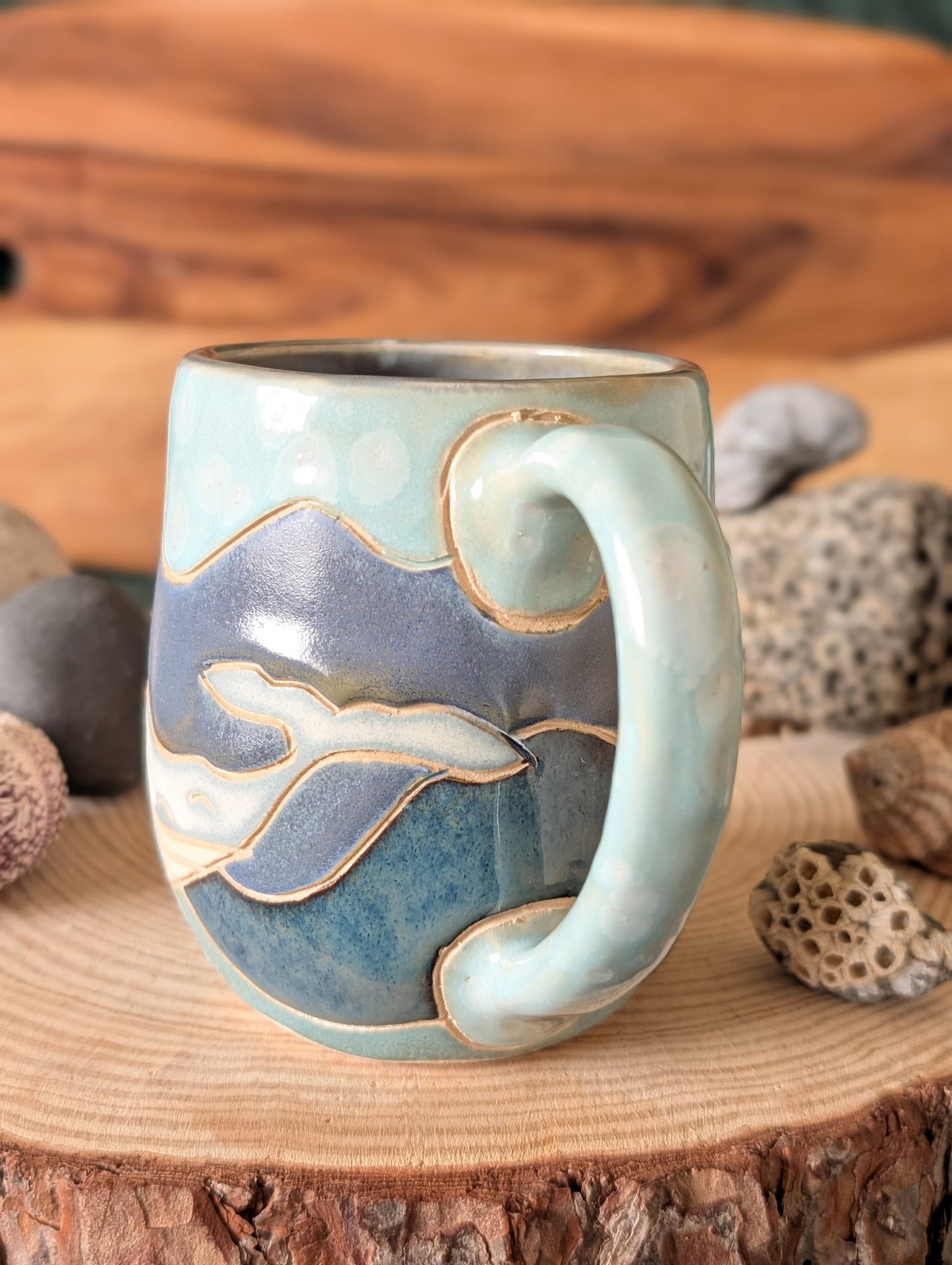 Handmade Whale Pottery Mug – Unique Ocean Inspired Hand Carved Ceramic Cup (500ml) NO3