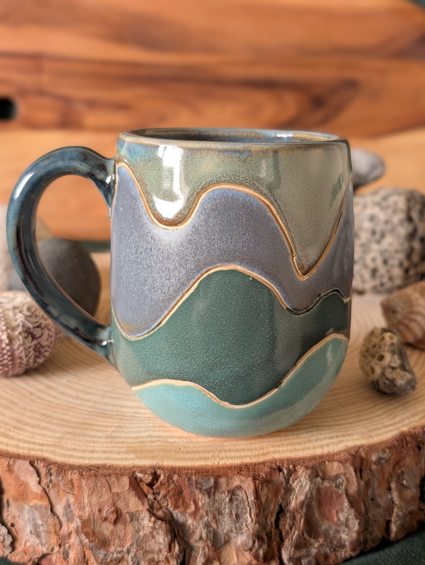 Handmade Whale Pottery Mug – Unique Ocean Inspired Hand Carved Ceramic Cup (500ml) NO5
