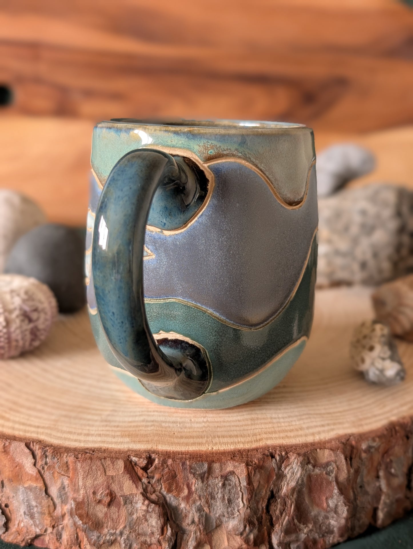 Handmade Whale Pottery Mug – Unique Ocean Inspired Hand Carved Ceramic Cup (500ml) NO5