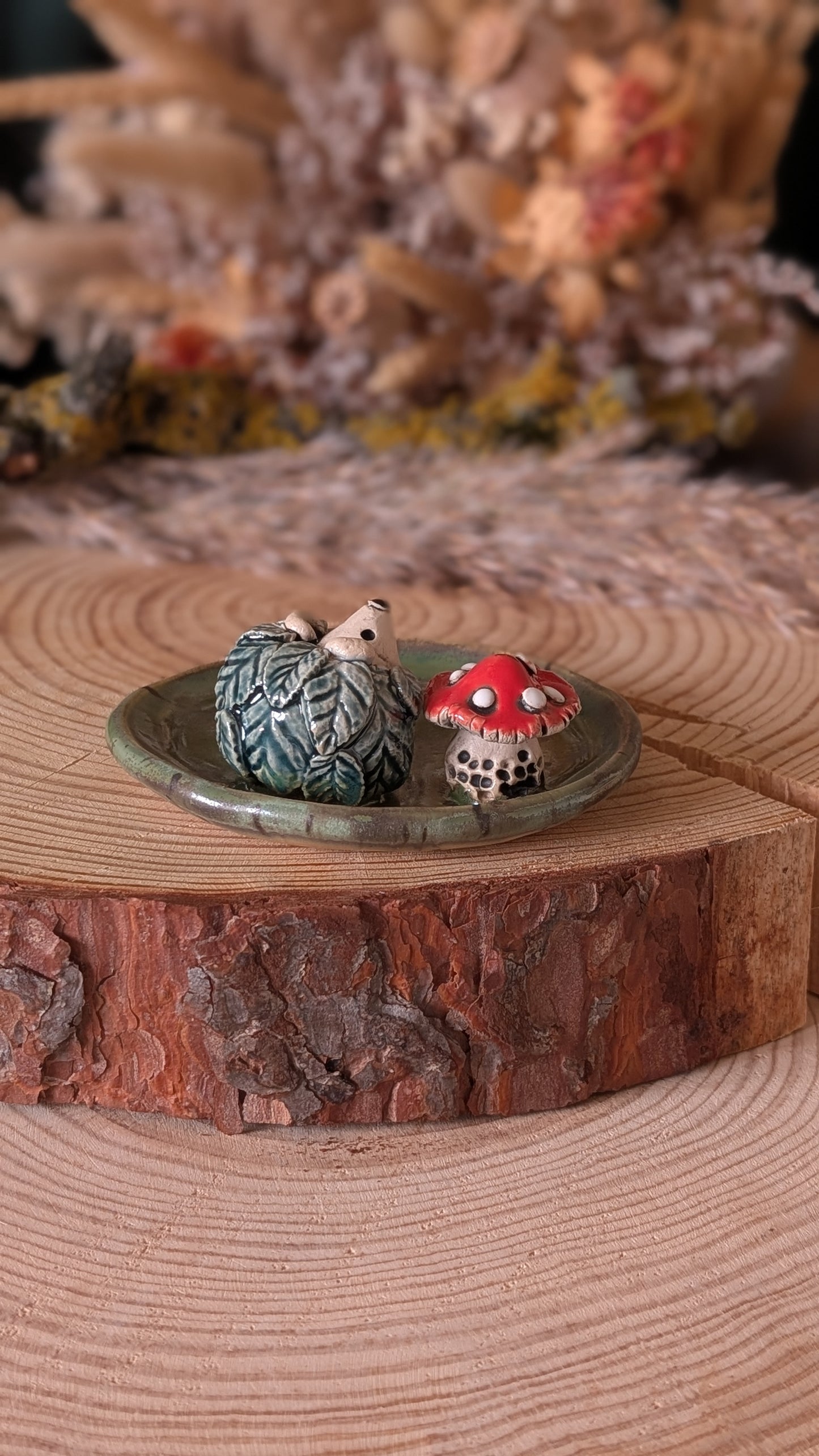 Oakling & Shroomling. Small Trinket Dish with Hedgehog & Mushroom, Jewellery Tray or Tealight Holder 9