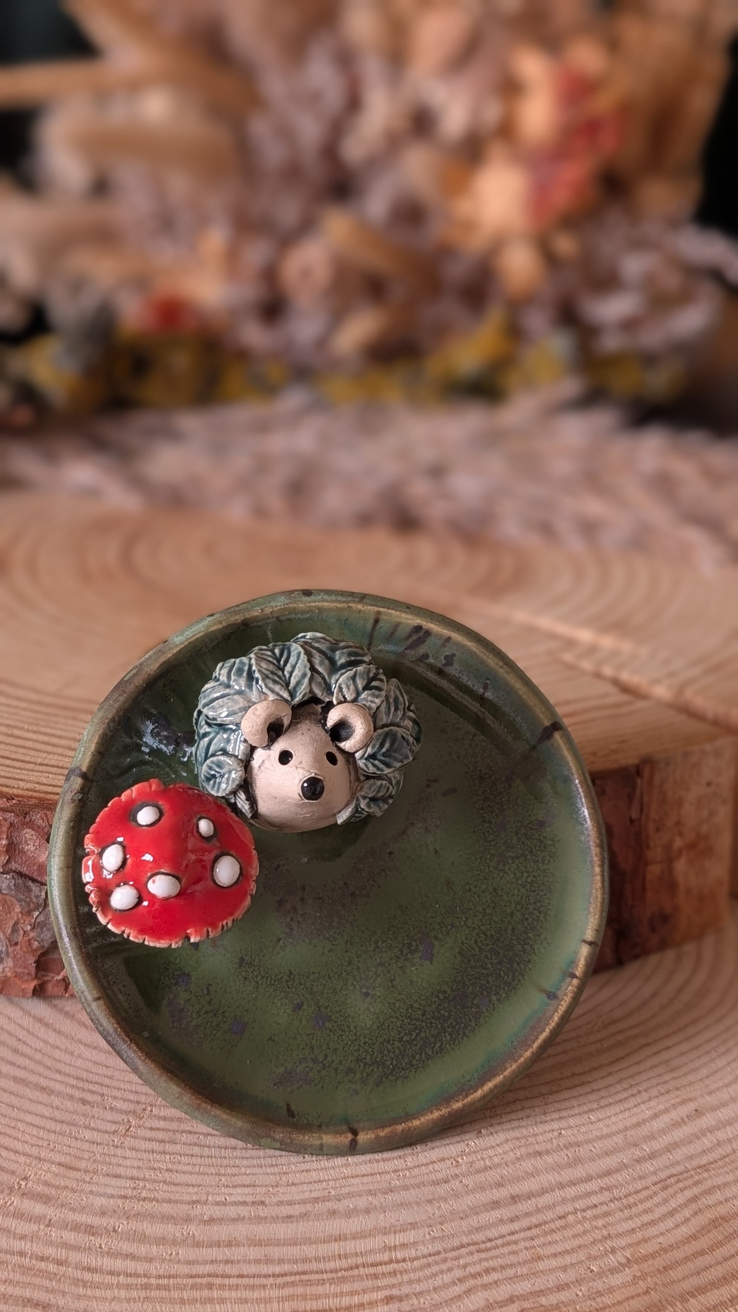 Oakling & Shroomling. Small Trinket Dish with Hedgehog & Mushroom, Jewellery Tray or Tealight Holder 9
