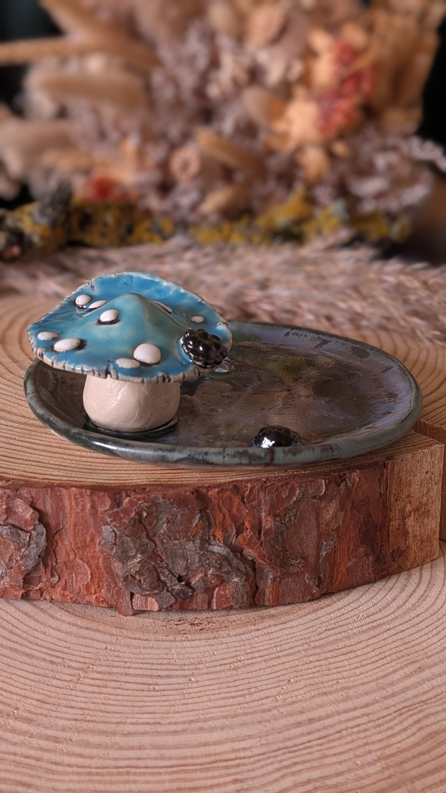 Shroomling. Large Trinket Dish with Mushroom, Jewellery Tray or Tealight Holder 2