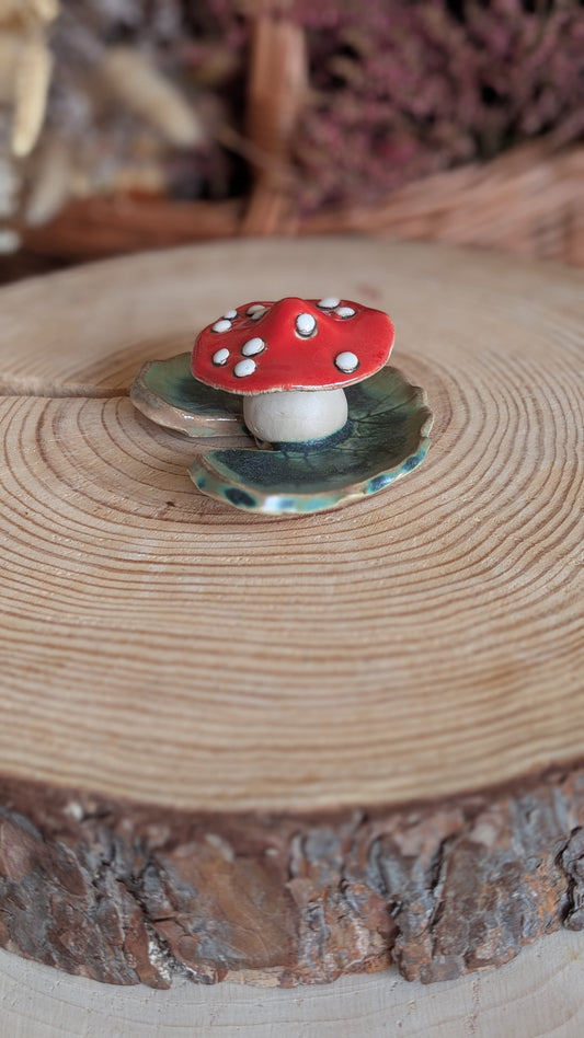 Small Trinket Dish with Mushroom, Jewellery Tray or Tealight Holder 24