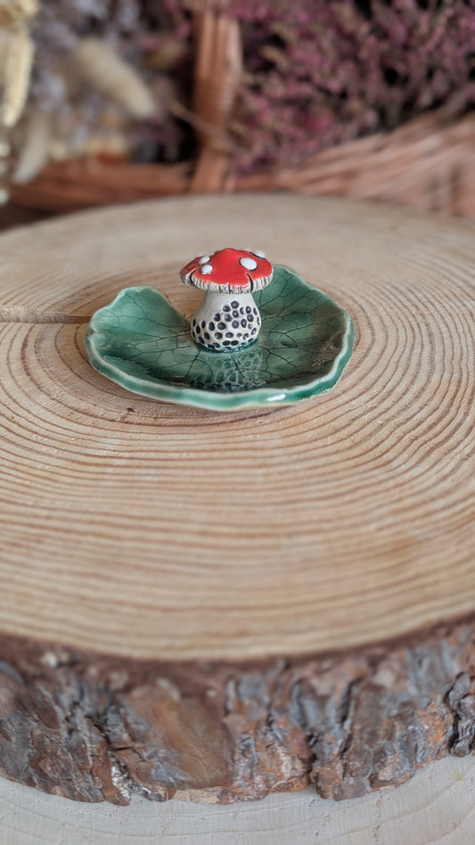Small Trinket Dish with Mushroom, Jewellery Tray or Tealight Holder 25